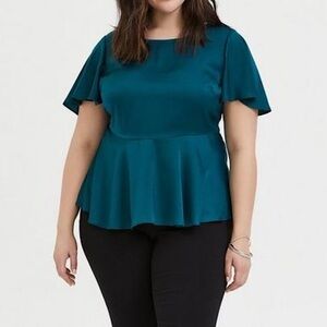 Torrid Women’s‎ Charmeuse Babydoll Blouse in Teal Blue Green Size Large 12